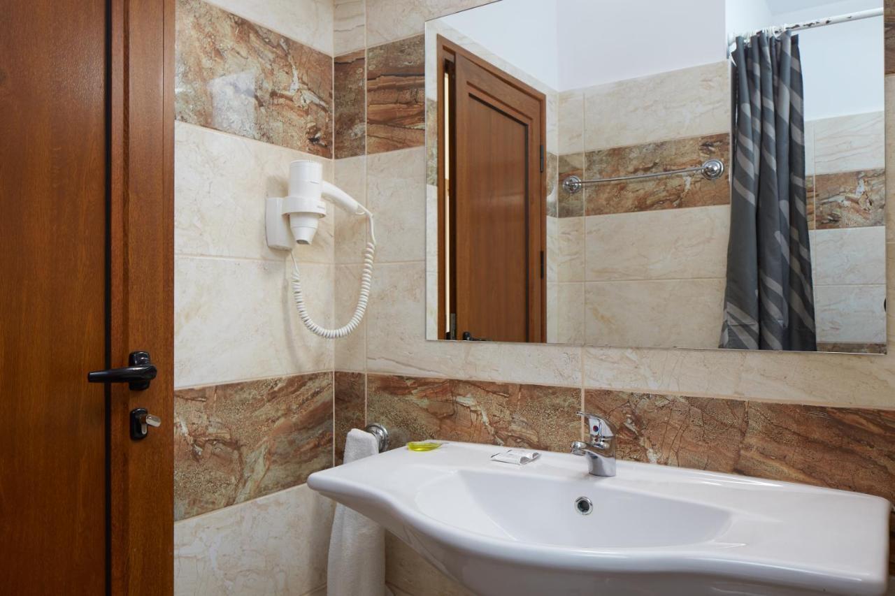 Hotel Lira Σάνι Μπιτς Εξωτερικό φωτογραφία