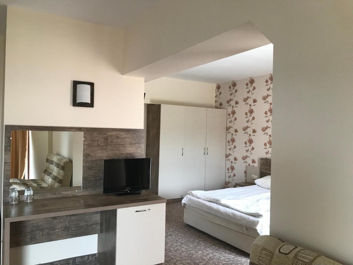 Hotel Lira Σάνι Μπιτς Εξωτερικό φωτογραφία