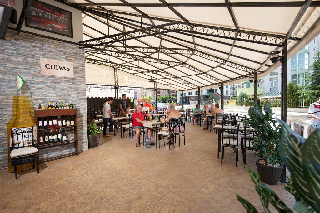 Hotel Lira Σάνι Μπιτς Εξωτερικό φωτογραφία